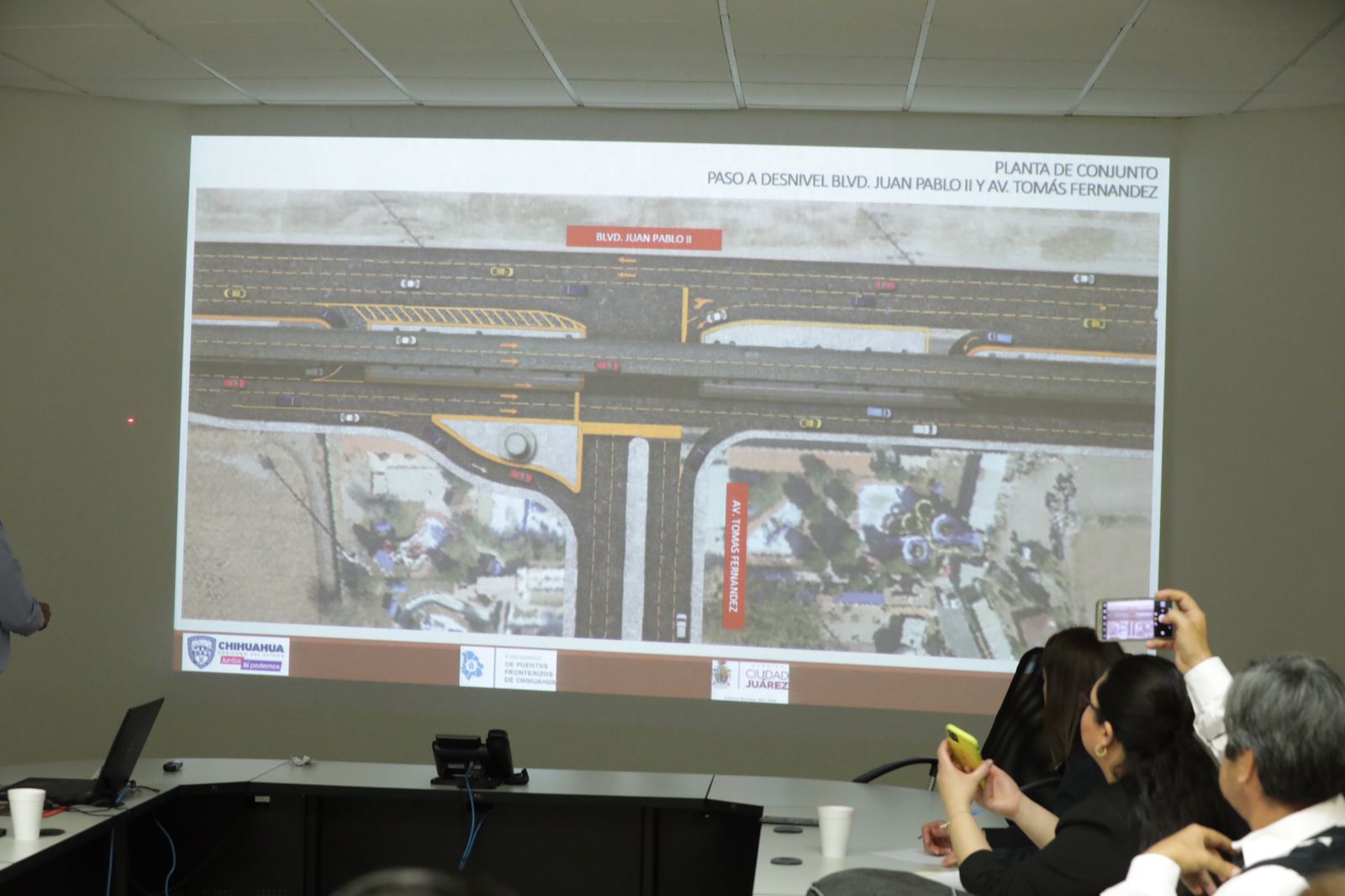 Analizan construcción de puente para aliviar tráfico en Valle del Sol