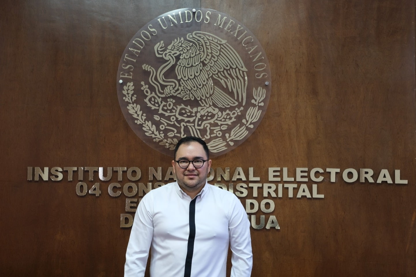 Un paso al reconocimiento de la identidad: INE emite credenciales para personas no binarias