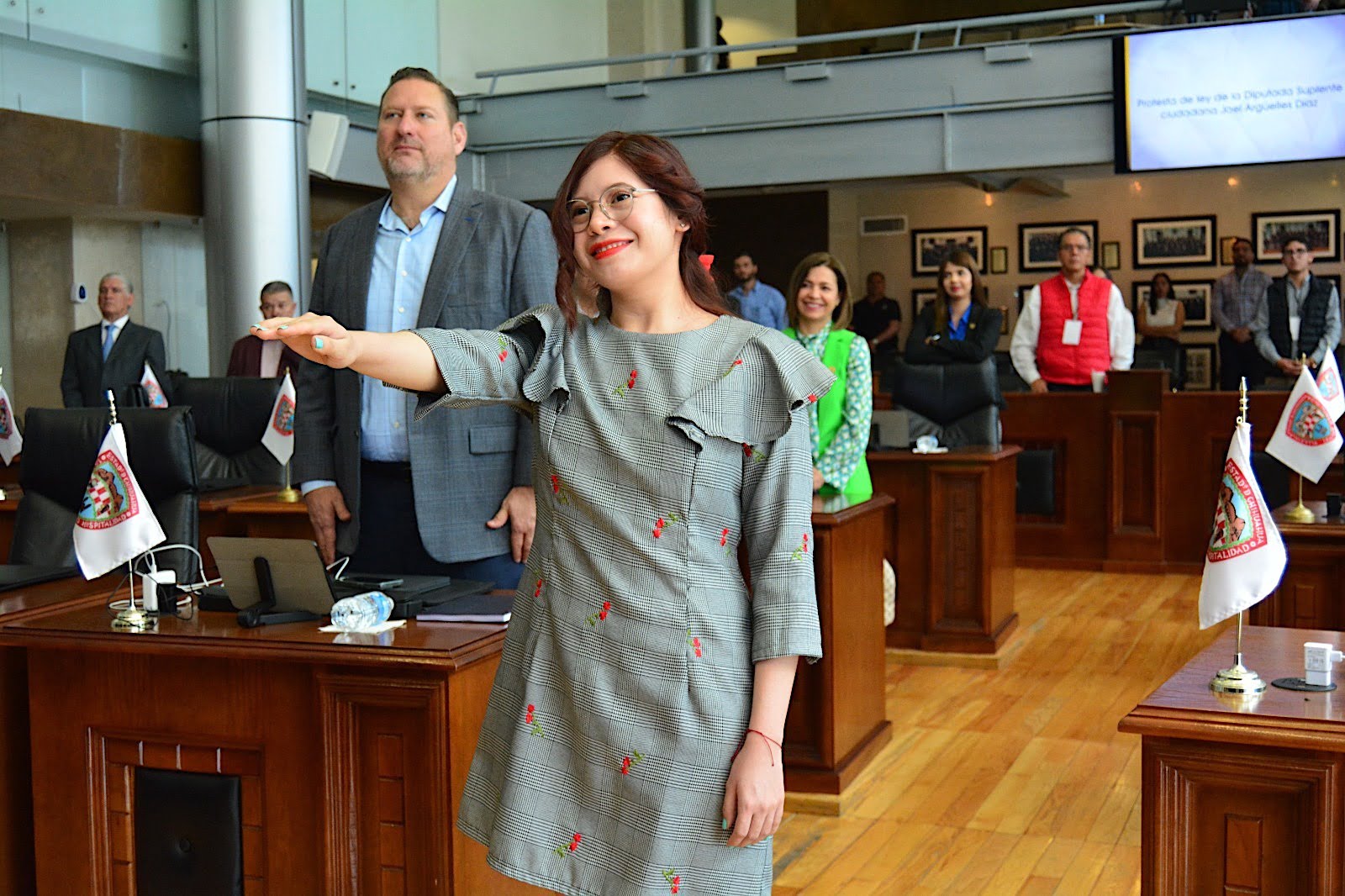 Jael Argüelles rinde protesta como diputada en sustitución de Deyanira Ozaeta