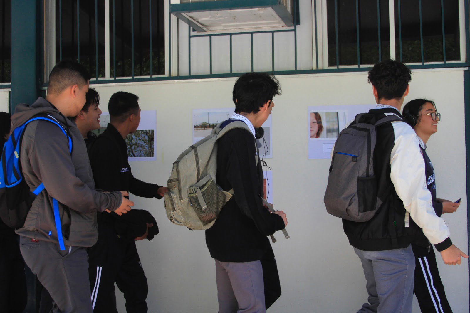 Estudiantes del CBTis 270 plasman su vida escolar en exposición fotográfica