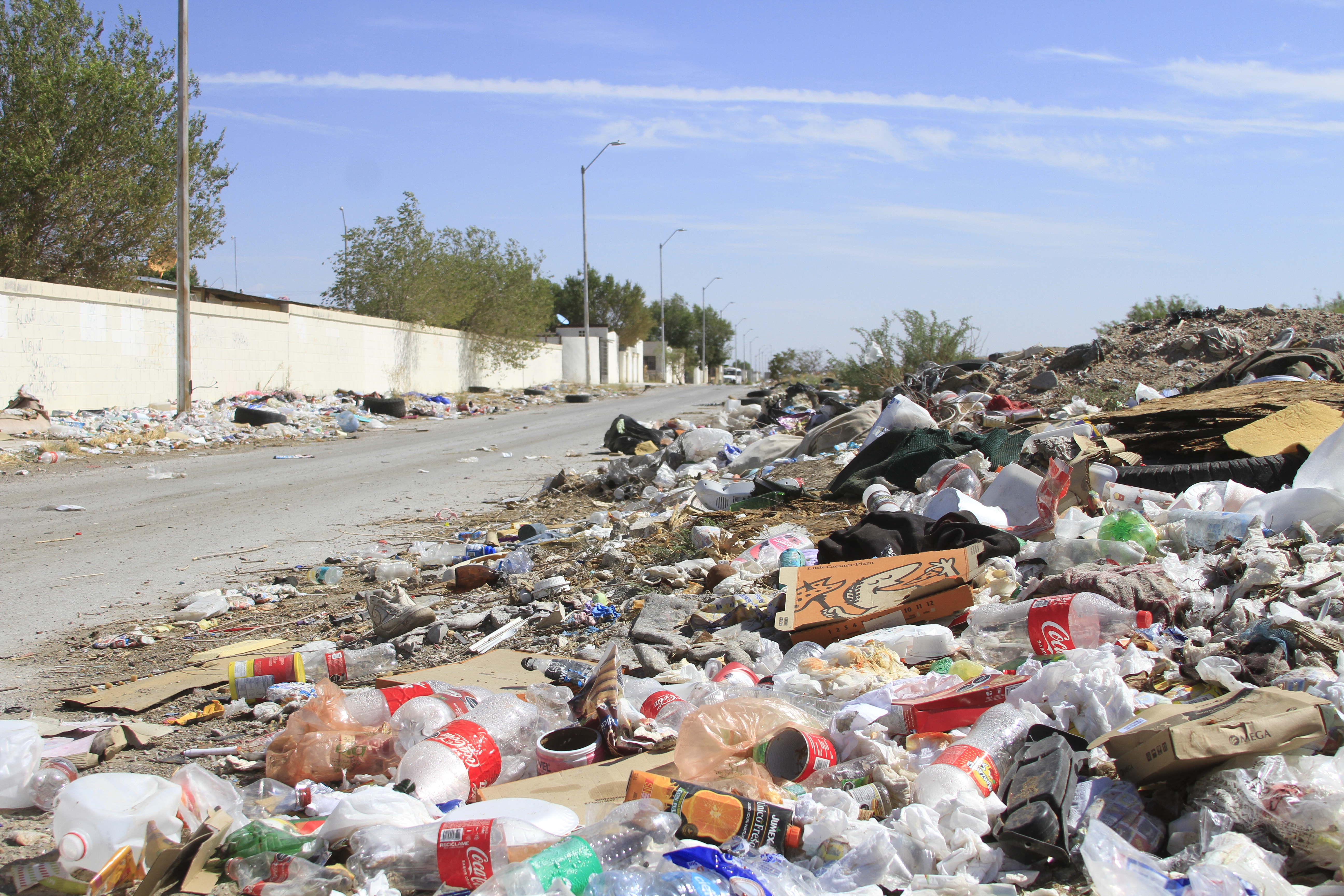 Repleto de basura, suroriente reclama un mejor servicio de recolección