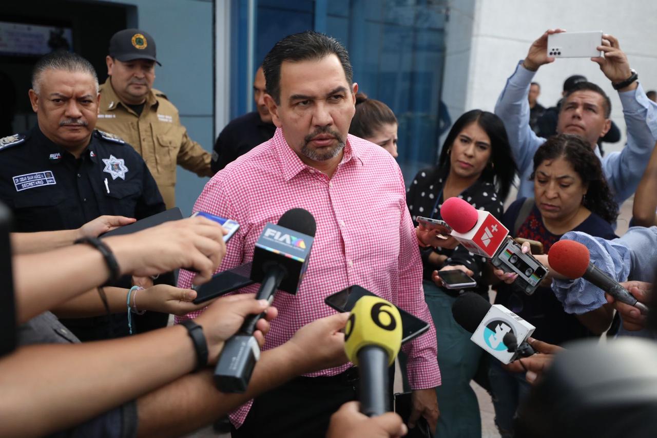 Siguen abiertos 4 procesos de revocación de mandato; van apenas 18 firmas contra Pérez Cuéllar