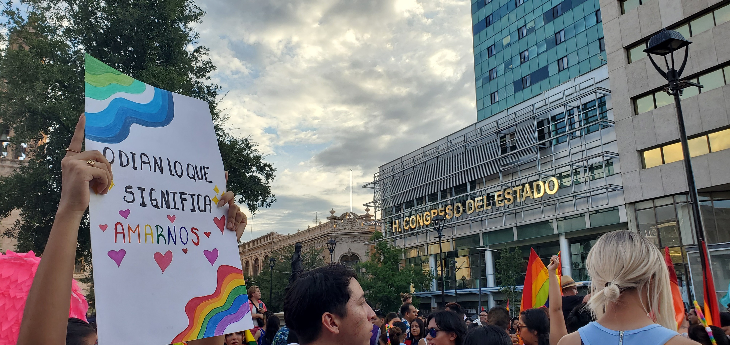 Reúnen firmas para destrabar iniciativa contra terapias de conversión en Congreso