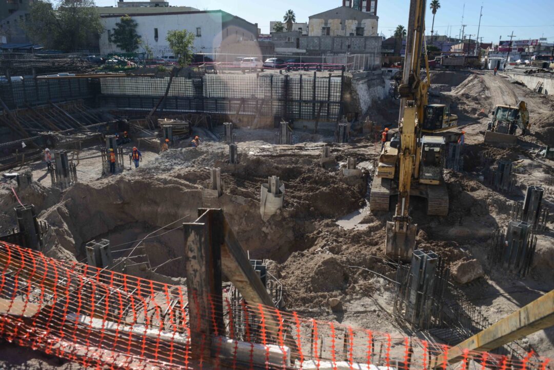 Torre Centinela: 14 meses de construcción y apenas colocan los cimientos