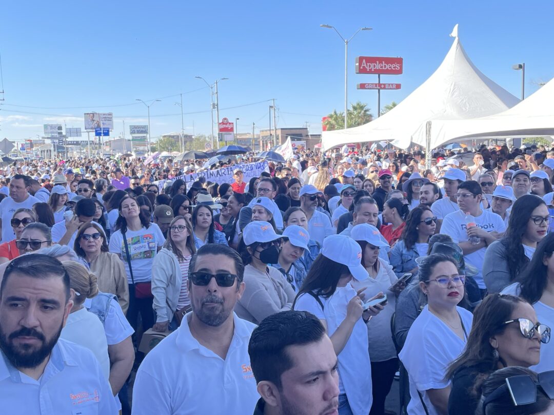 “Si no abren los almacenes de libros de texto, no abrimos las escuelas”: maestros van por el paro de labores
