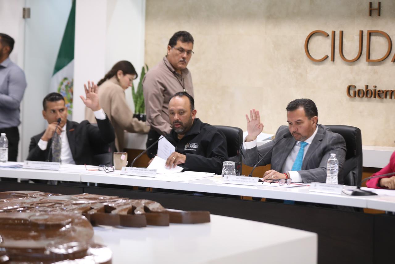 Cabildo pide a dependencias quitar pendones y sancionar a responsables