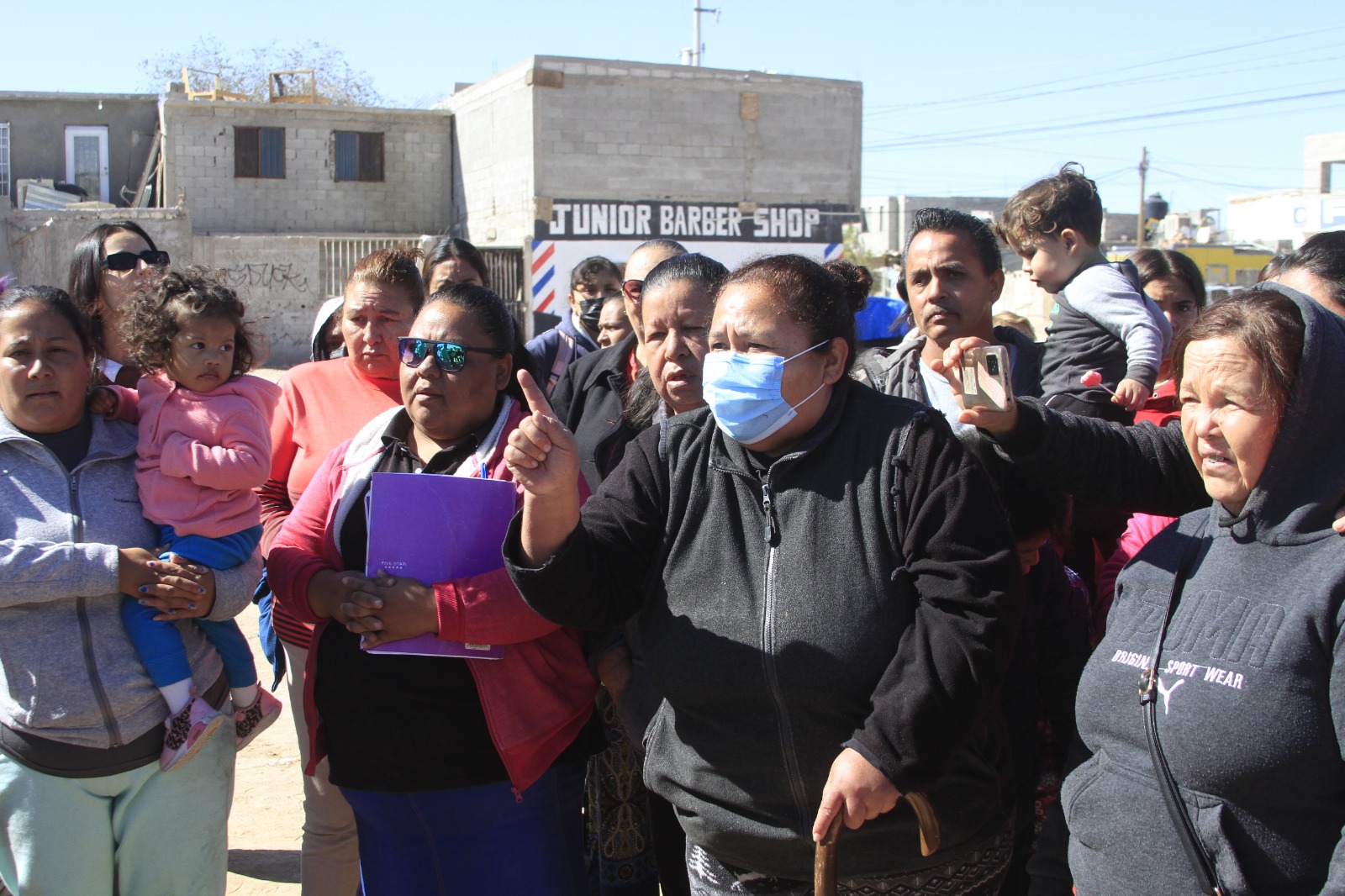 Ante vecinos, Municipio se compromete a respetar áreas verdes de la Carlos Castillo Peraza