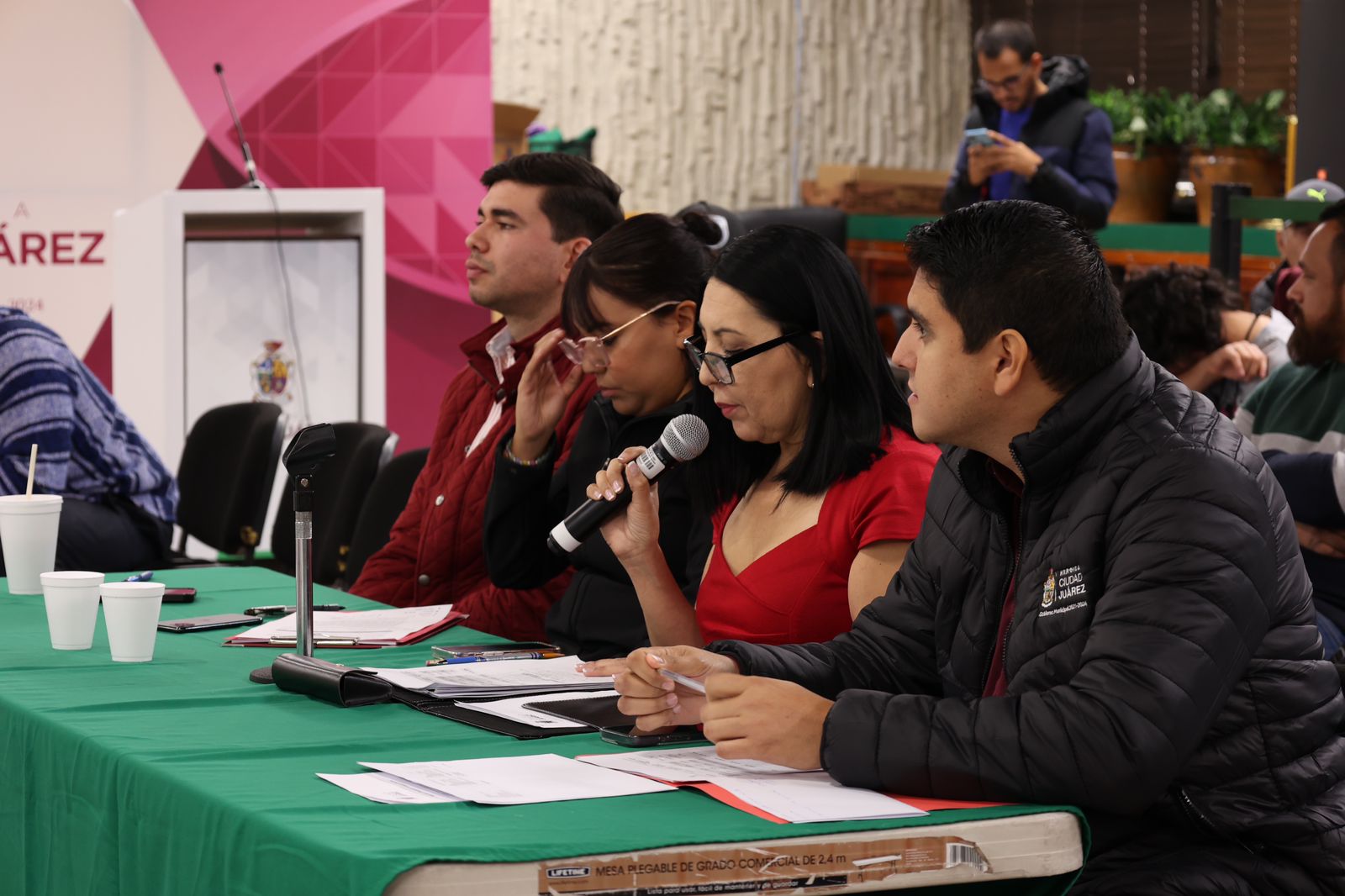 Secretaría Particular proyecta más de 100 mdp para escuelas y parques; regidores cuestionan atribuciones