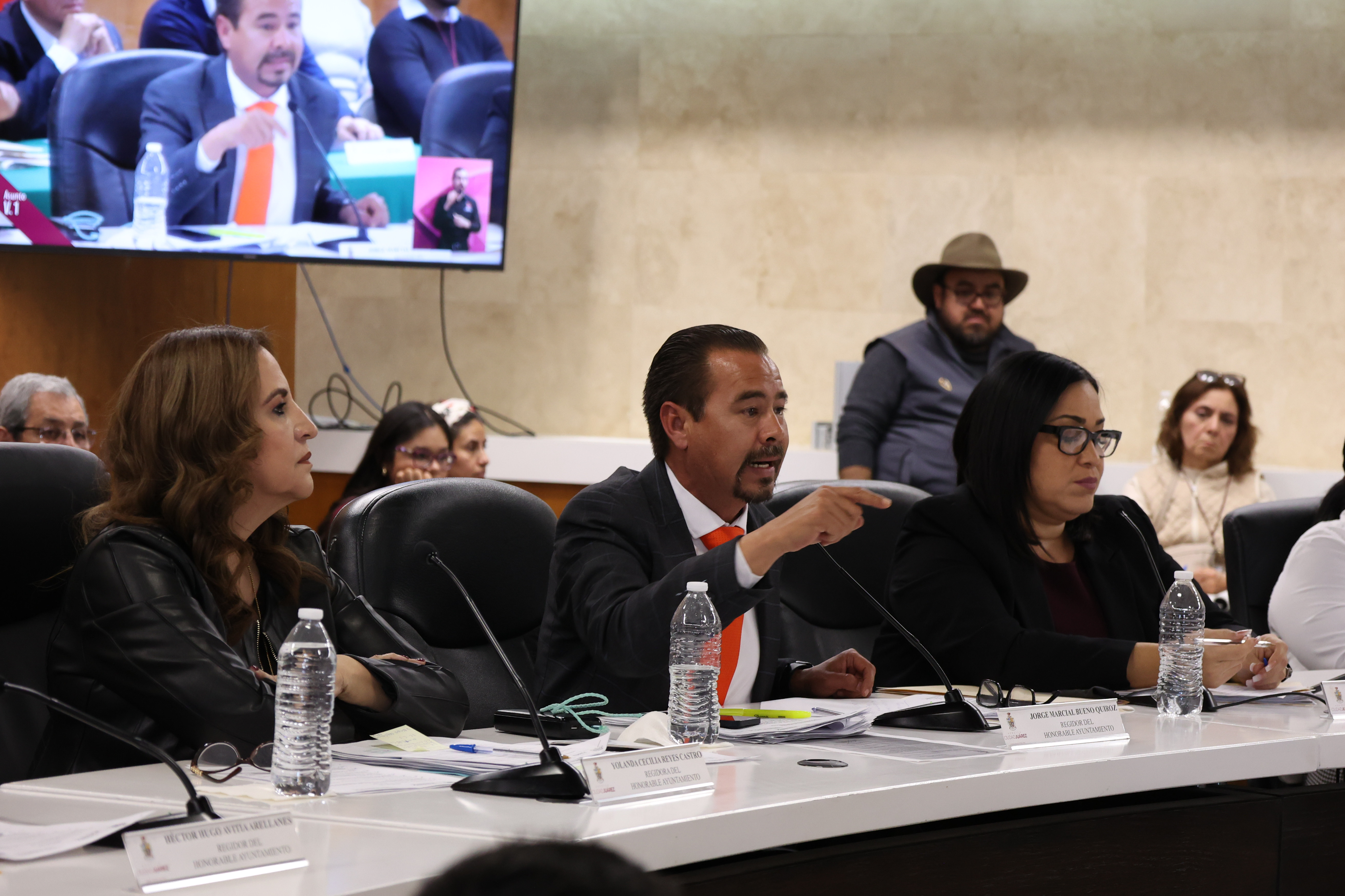Cabildo aprueba dar 15 mdp a escuelas; Sindicatura señala irregularidades