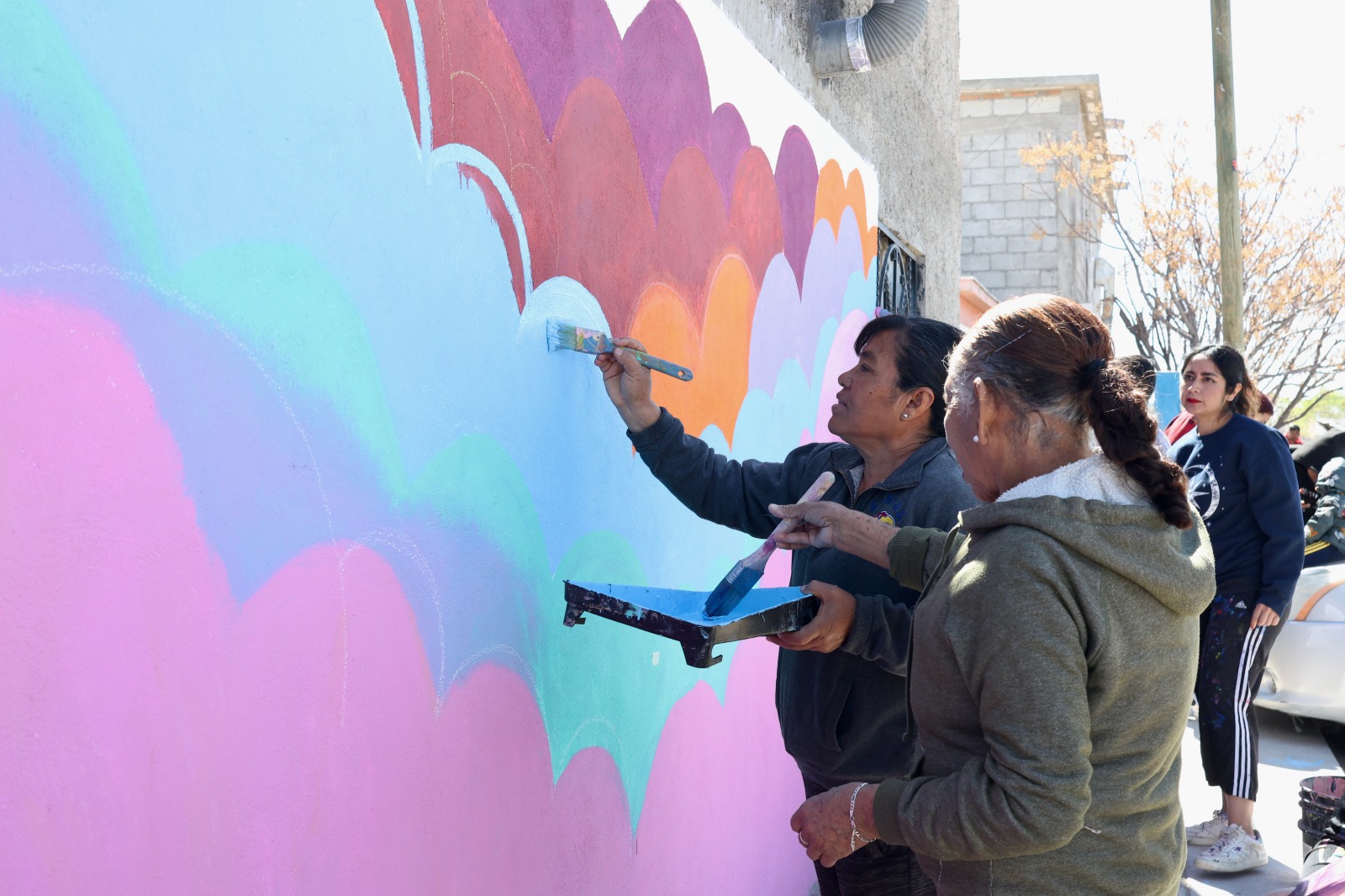 Vuelo de aves: un mural sobre la unión de la comunidad en el suroriente