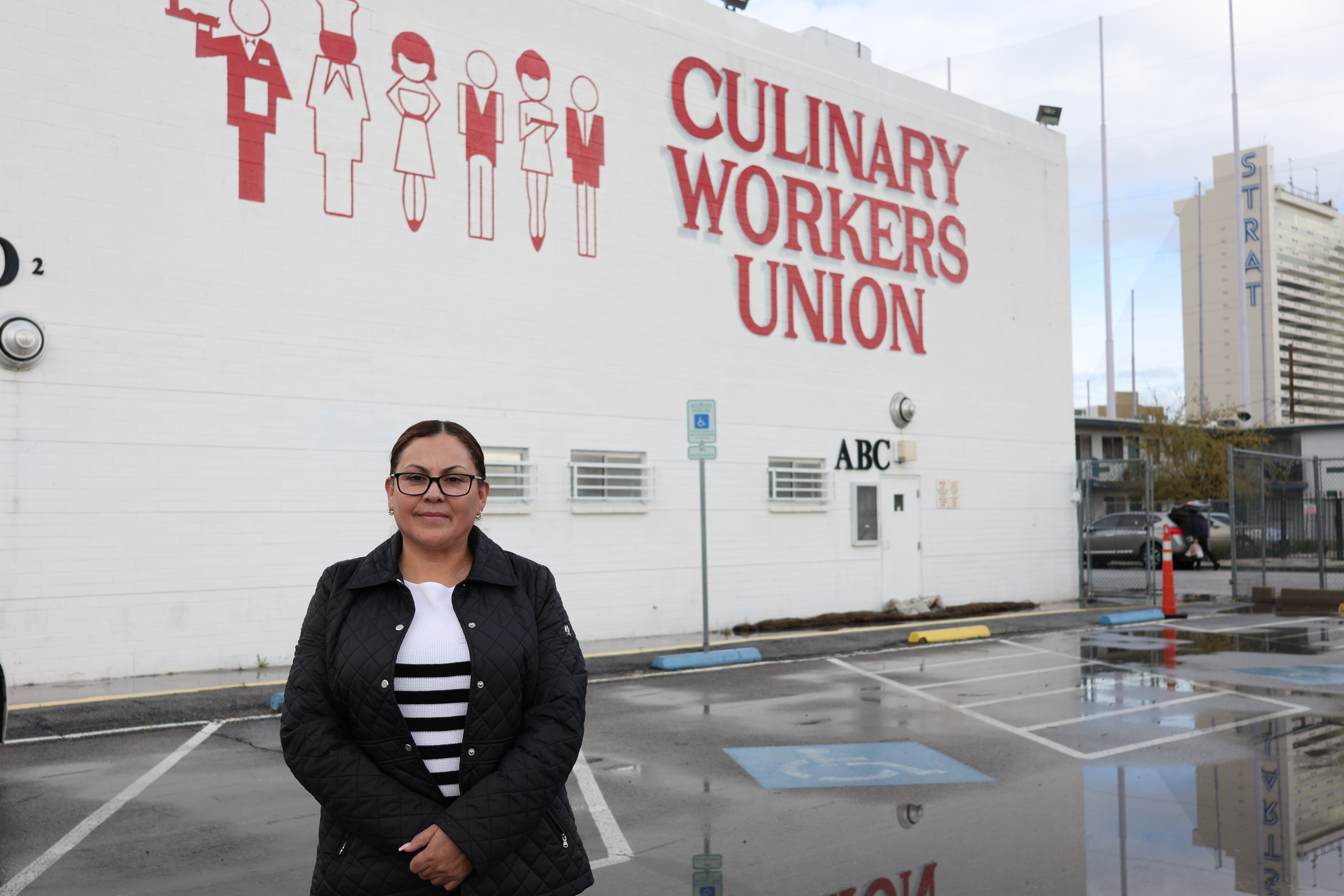Ni un paso atrás a derechos laborales: trabajadoras latinas en Las Vegas de cara a las elecciones