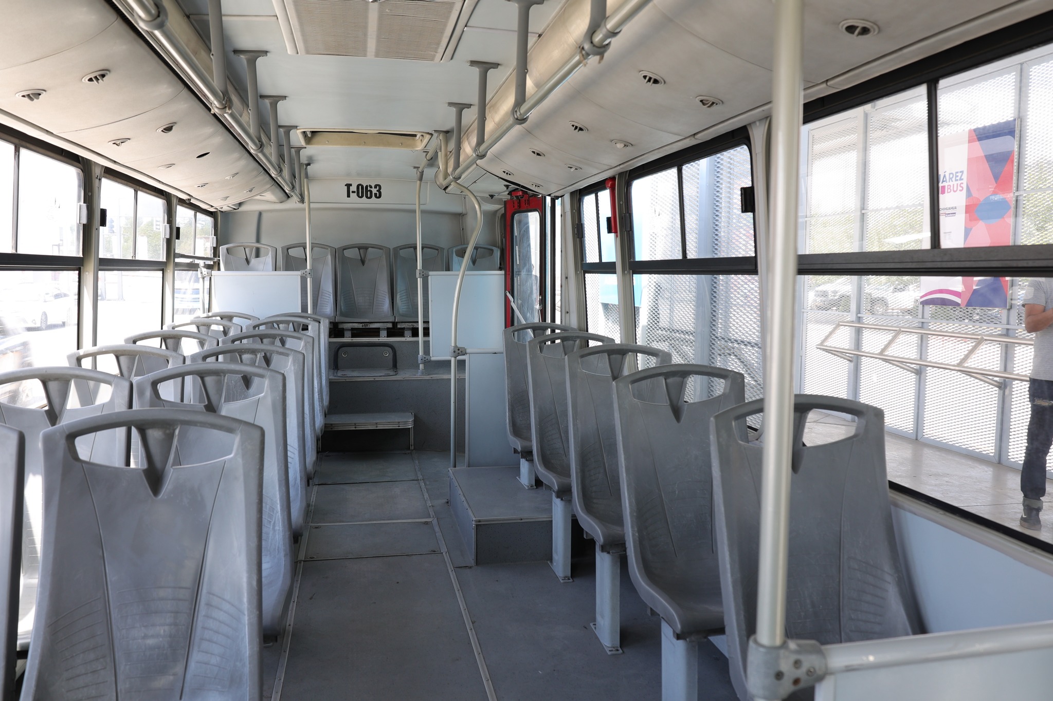 Buscan que mujeres tengan espacios exclusivos en el Juárez Bus