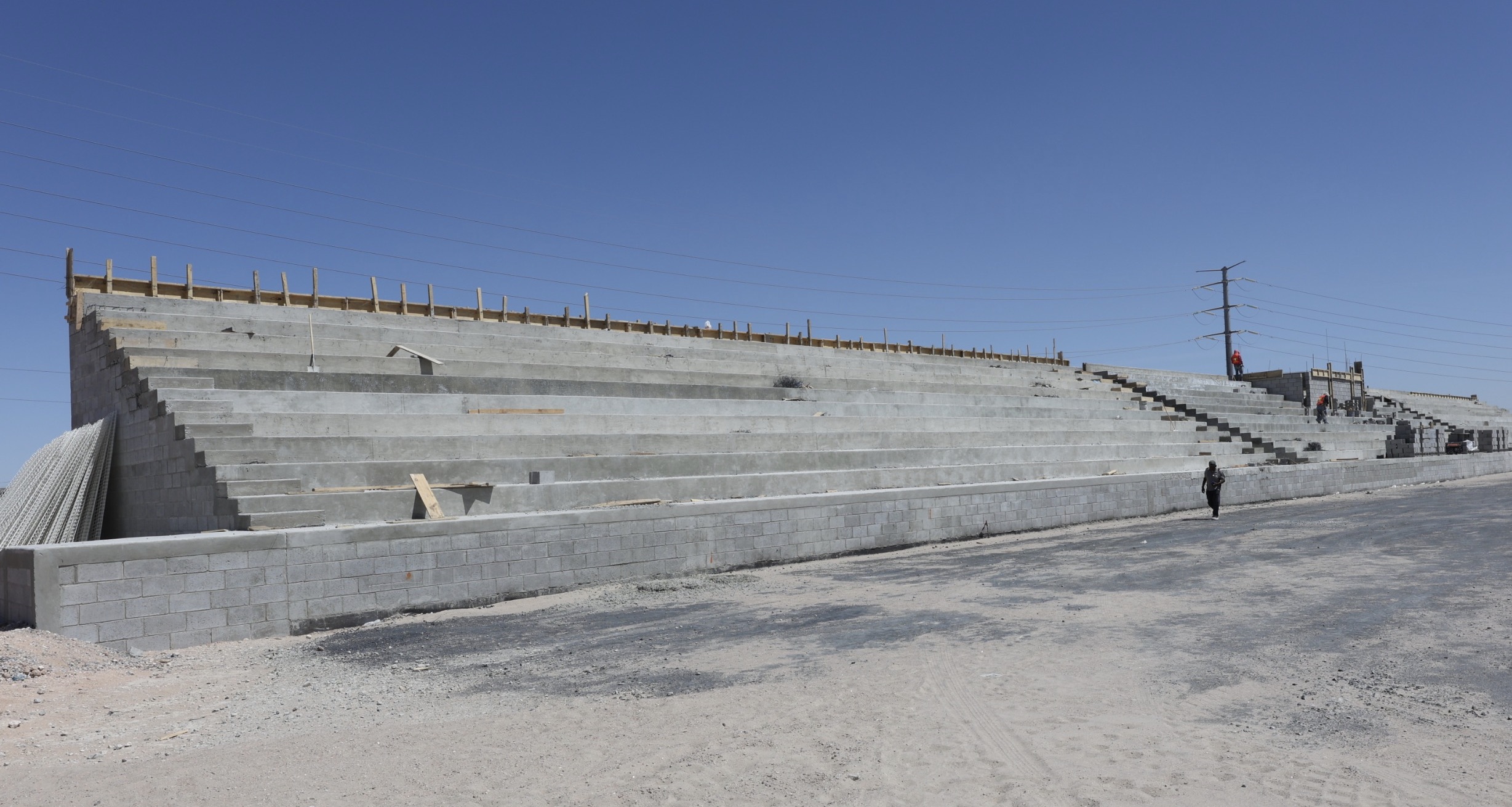 Estadio 8 de Diciembre estará listo antes de que termine esta administración: Pérez Cuéllar