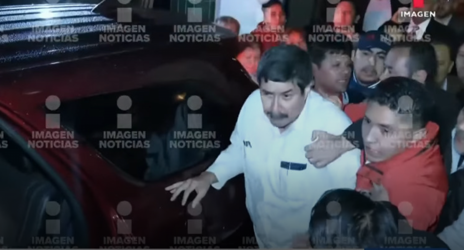 'Es persecución política…Maru Campos está sometida a César Duarte y Manlio Fabio Beltrones', acusa Corral
