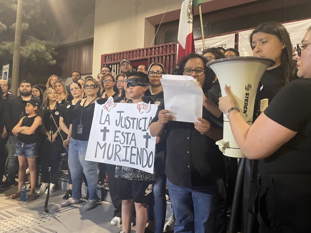 Jueces y trabajadores del Poder Judicial se van paro: 'reforma es un golpe mortal a la democracia', dicen en Ciudad Juárez
