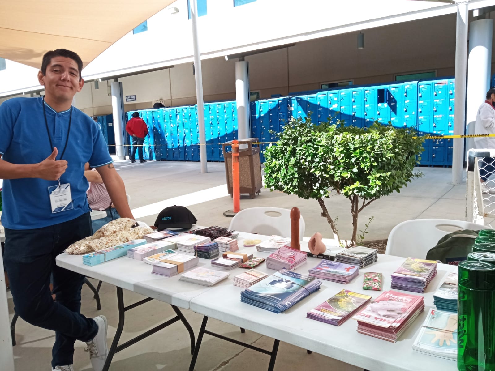 Programa Compañeros invita este sábado a bazar con causa