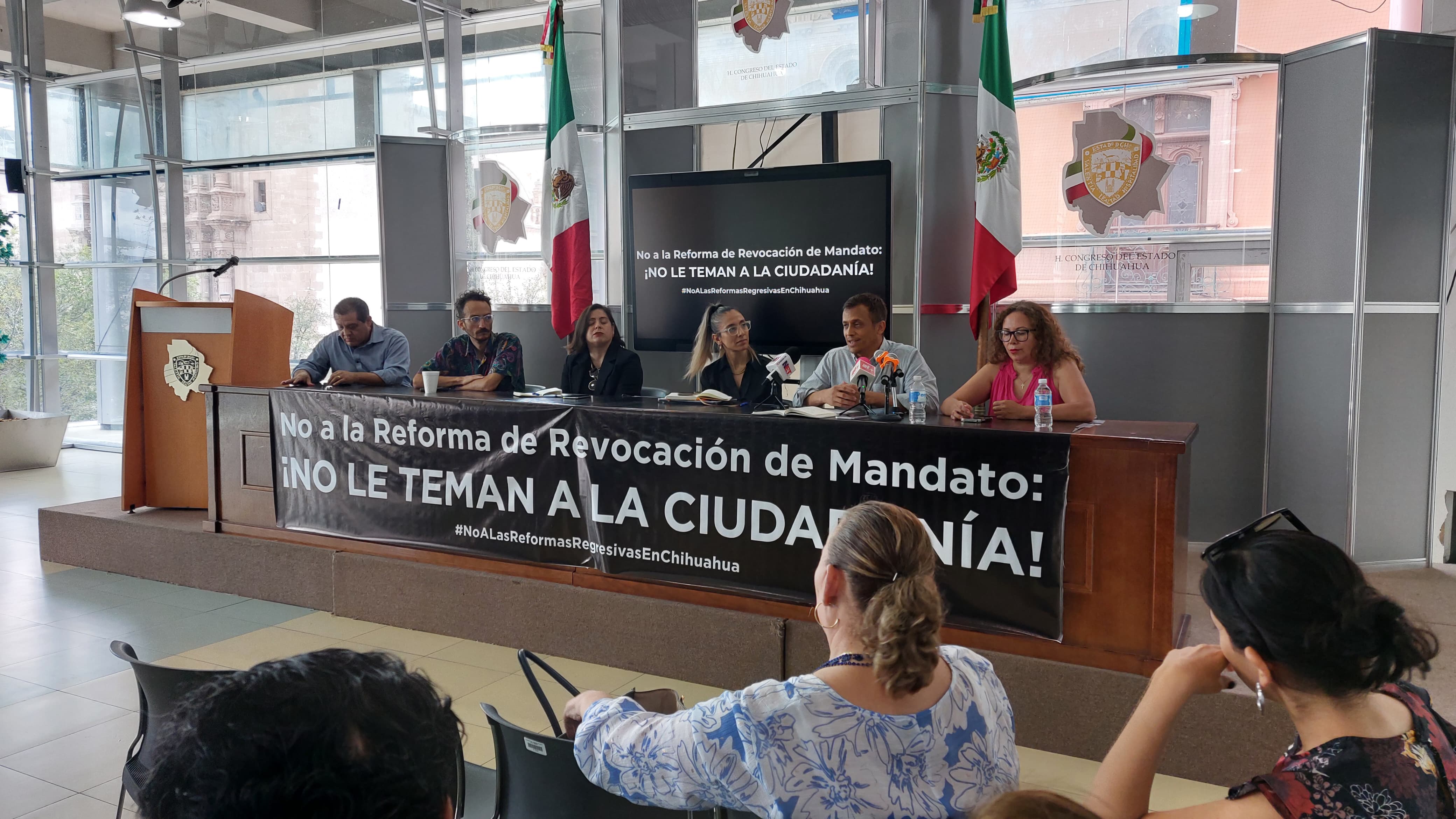 Organizaciones solicitan a IEE referéndum contra reforma a revocación de mandato