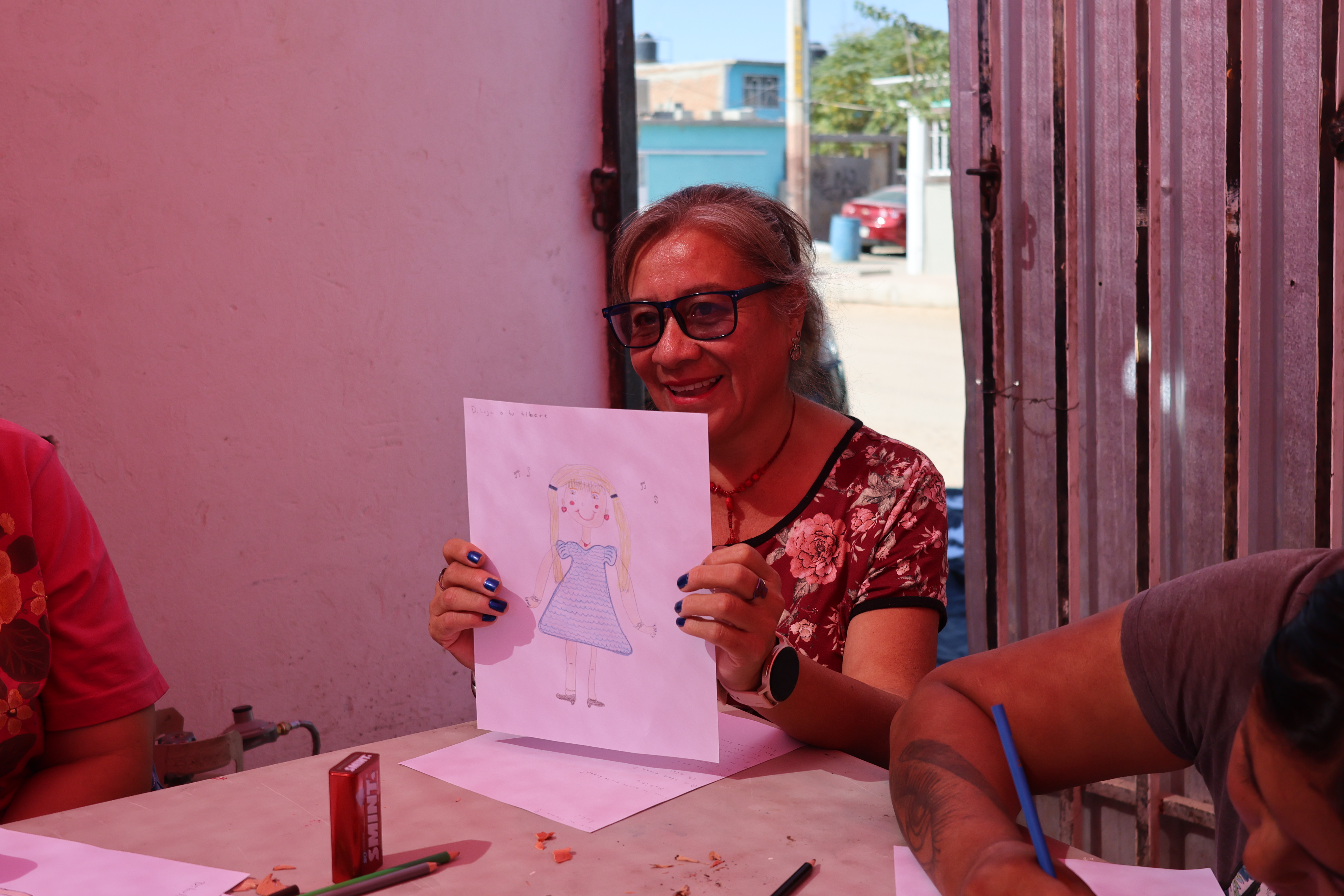 Recuperan las historias de madres cuidadoras de niñas y niños con discapacidad