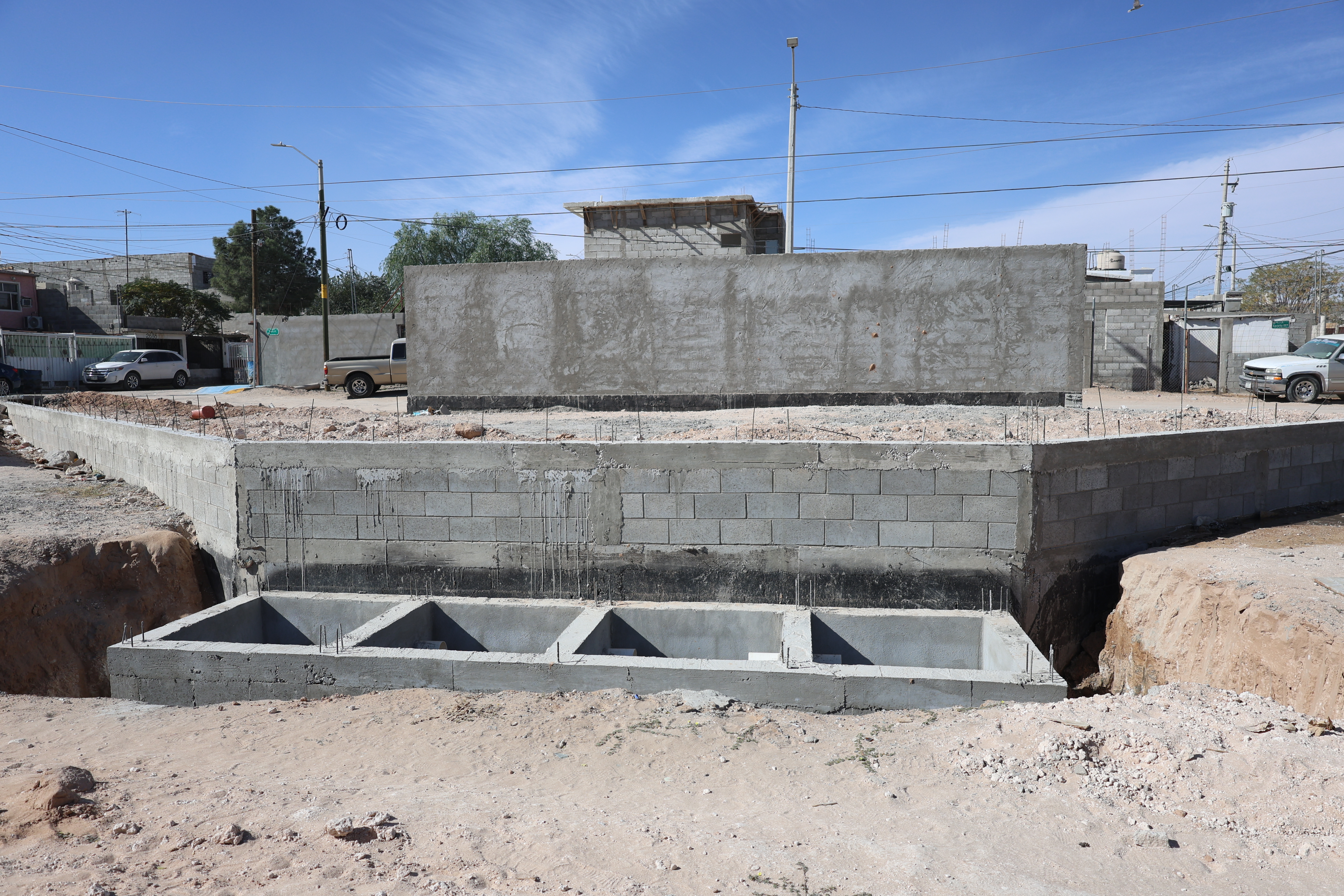 Empresa ligada a funcionario estatal deja ‘tirada’ obra de Presupuesto Participativo