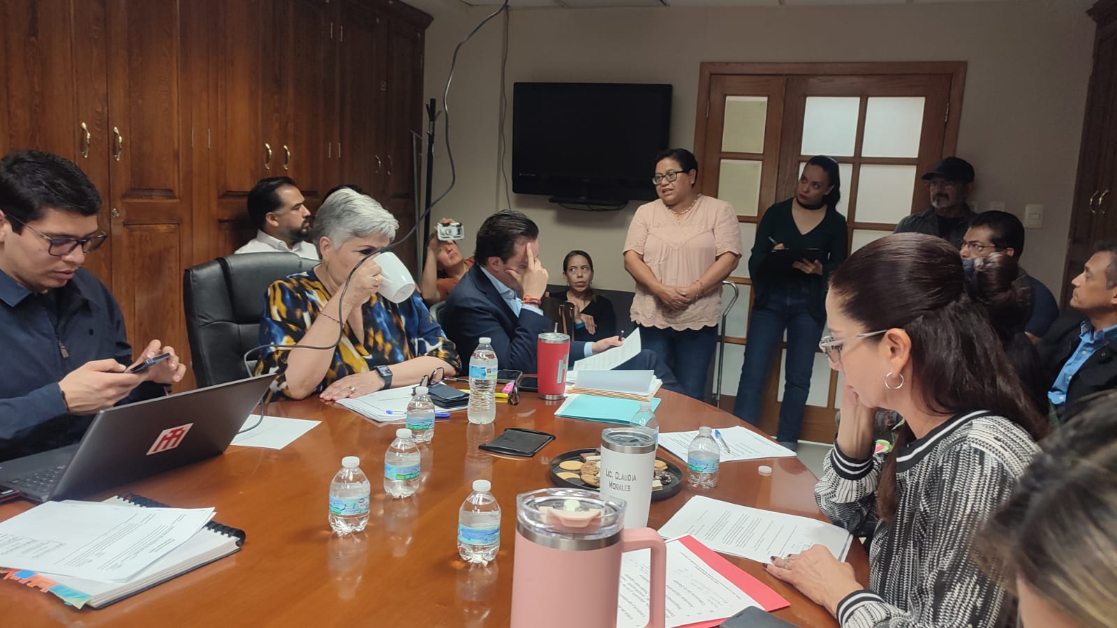 Vecinas de la Carlos Castillo Peraza logran pavimentación tras tres años de gestión ciudadana