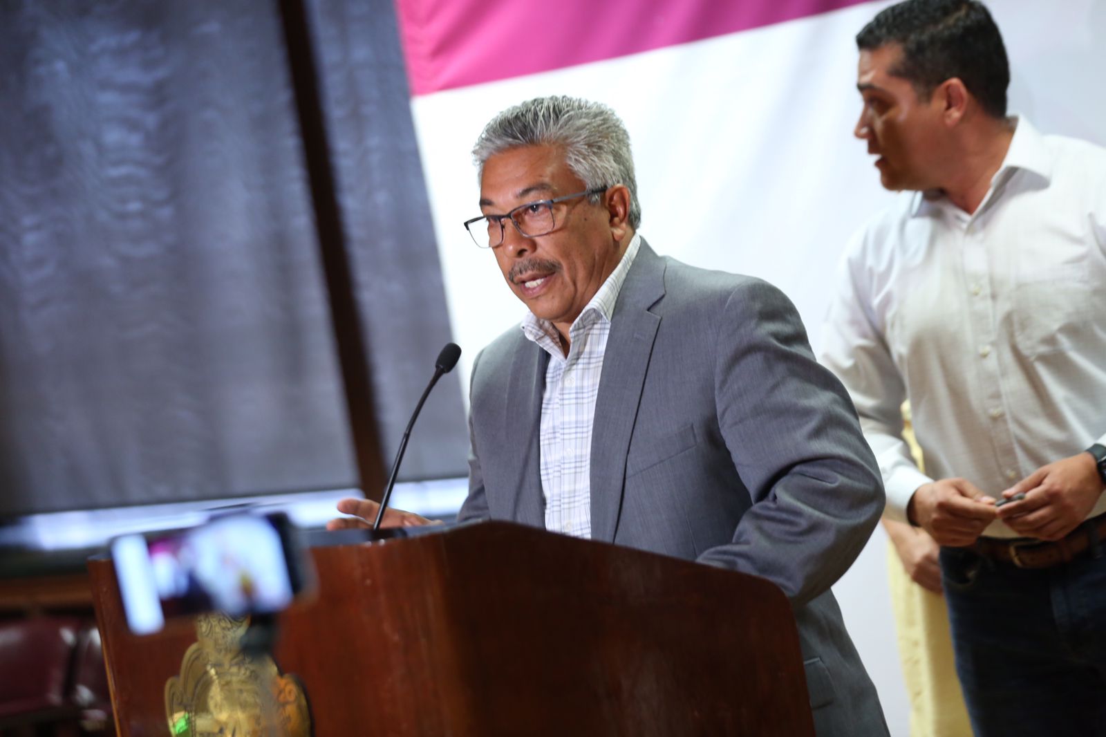 Lamentan fallecimiento de Arturo Urquidi, director de Regulación Comercial