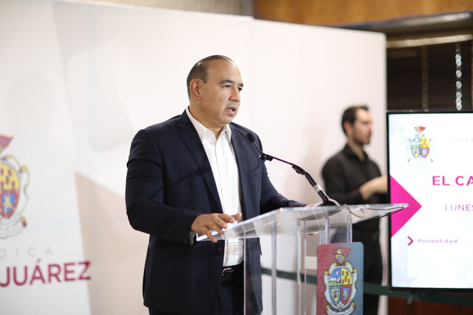 Nombran director de Centros Comunitarios a Luis Fernando Rodríguez Giner