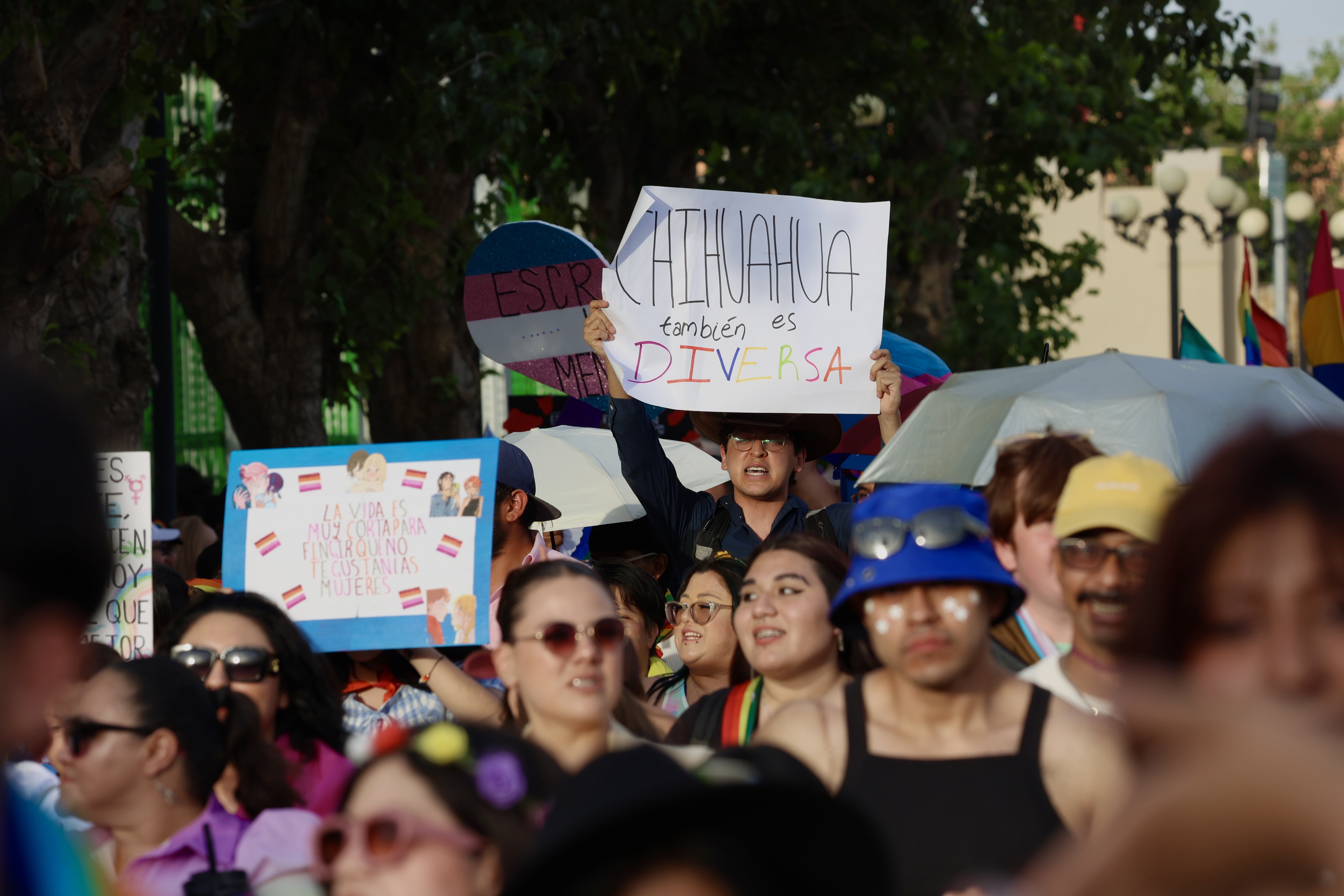 Galería: Así se vivió la XXI Marcha de las Diversidades Afectivo Sexuales en Juárez