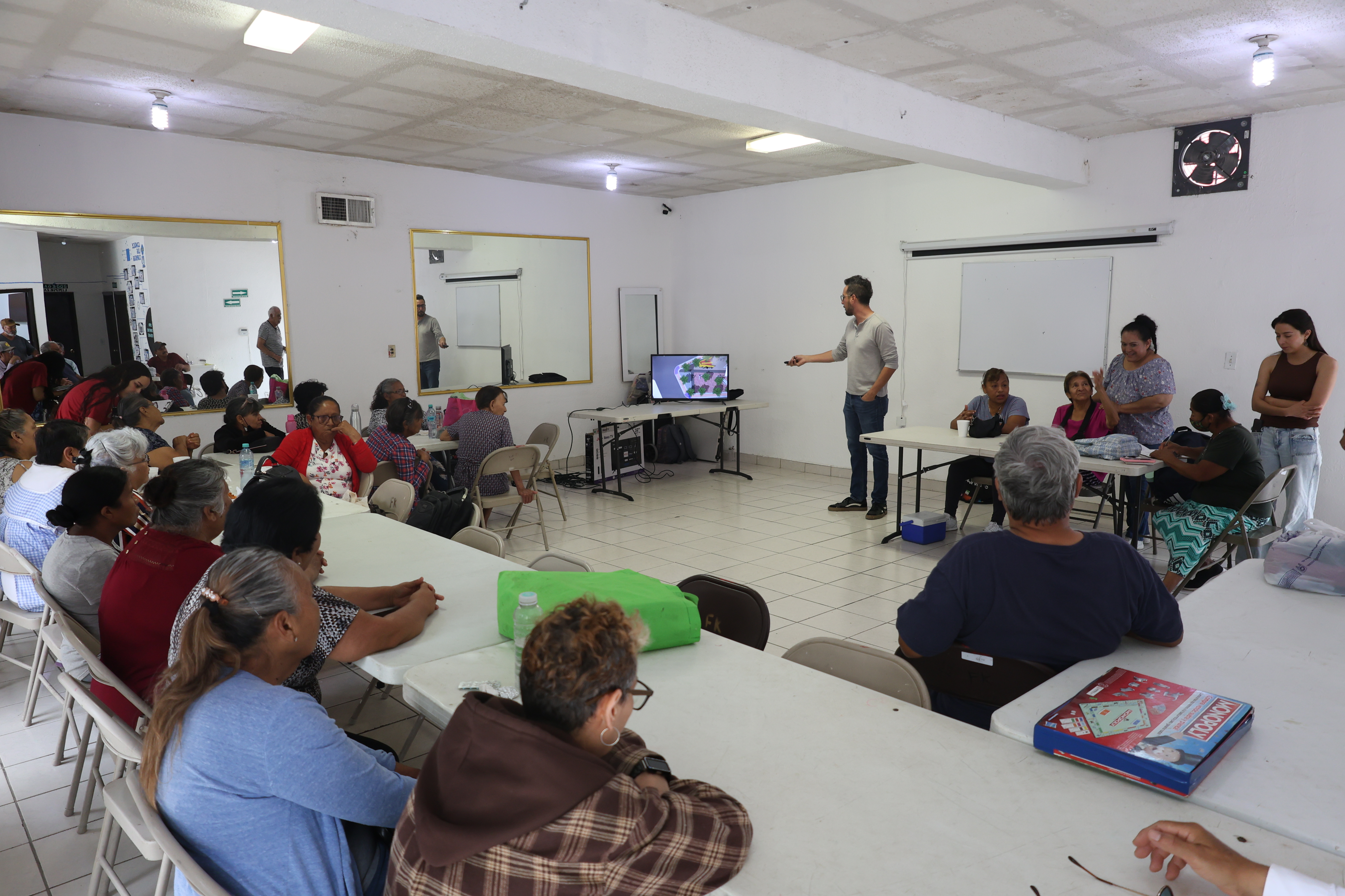 Presentan proyecto de parque diseñado por la comunidad del suroriente
