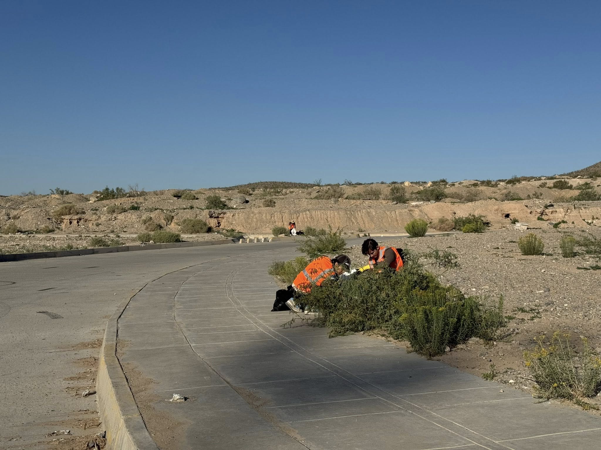 Convocan a donar materiales para limpieza en la Glorieta Sierra de Juárez