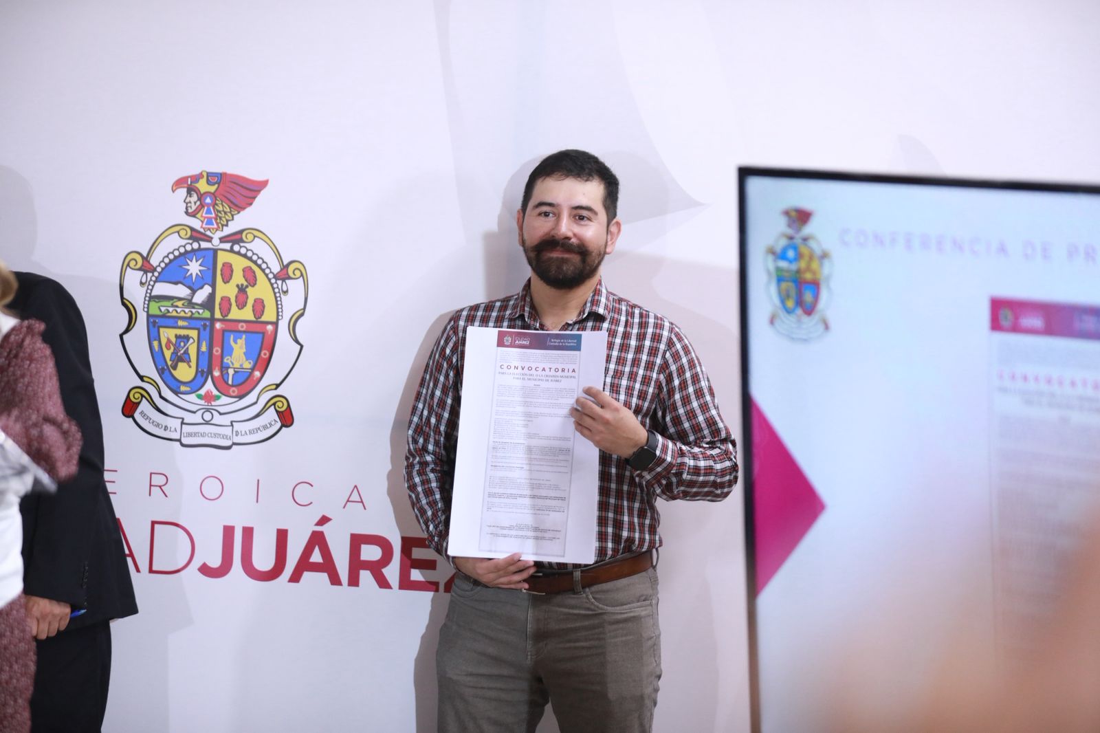 Convocan a juarenses para ser cronista municipal de Juárez