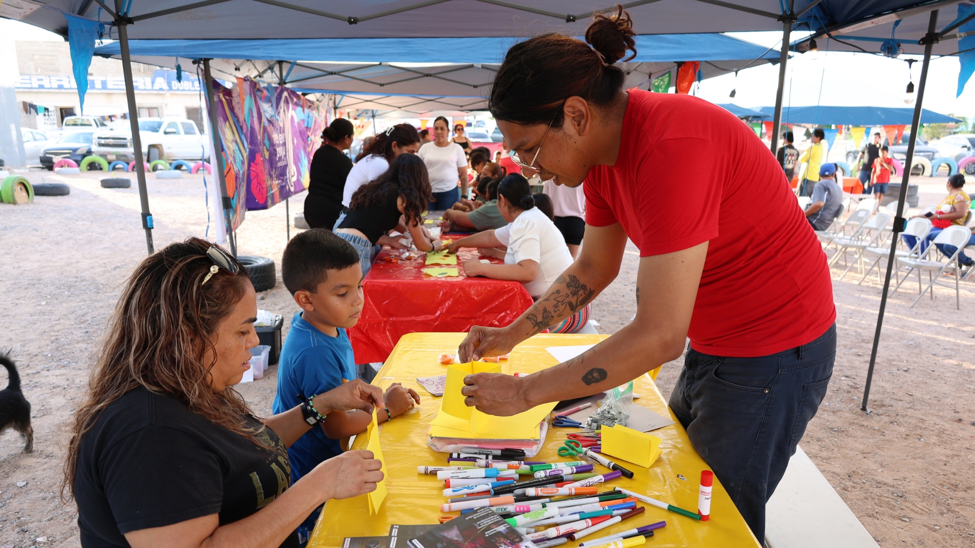Realizan Feria de las Artes en parque rehabilitado por vecinas de la Carlos Castillo Peraza