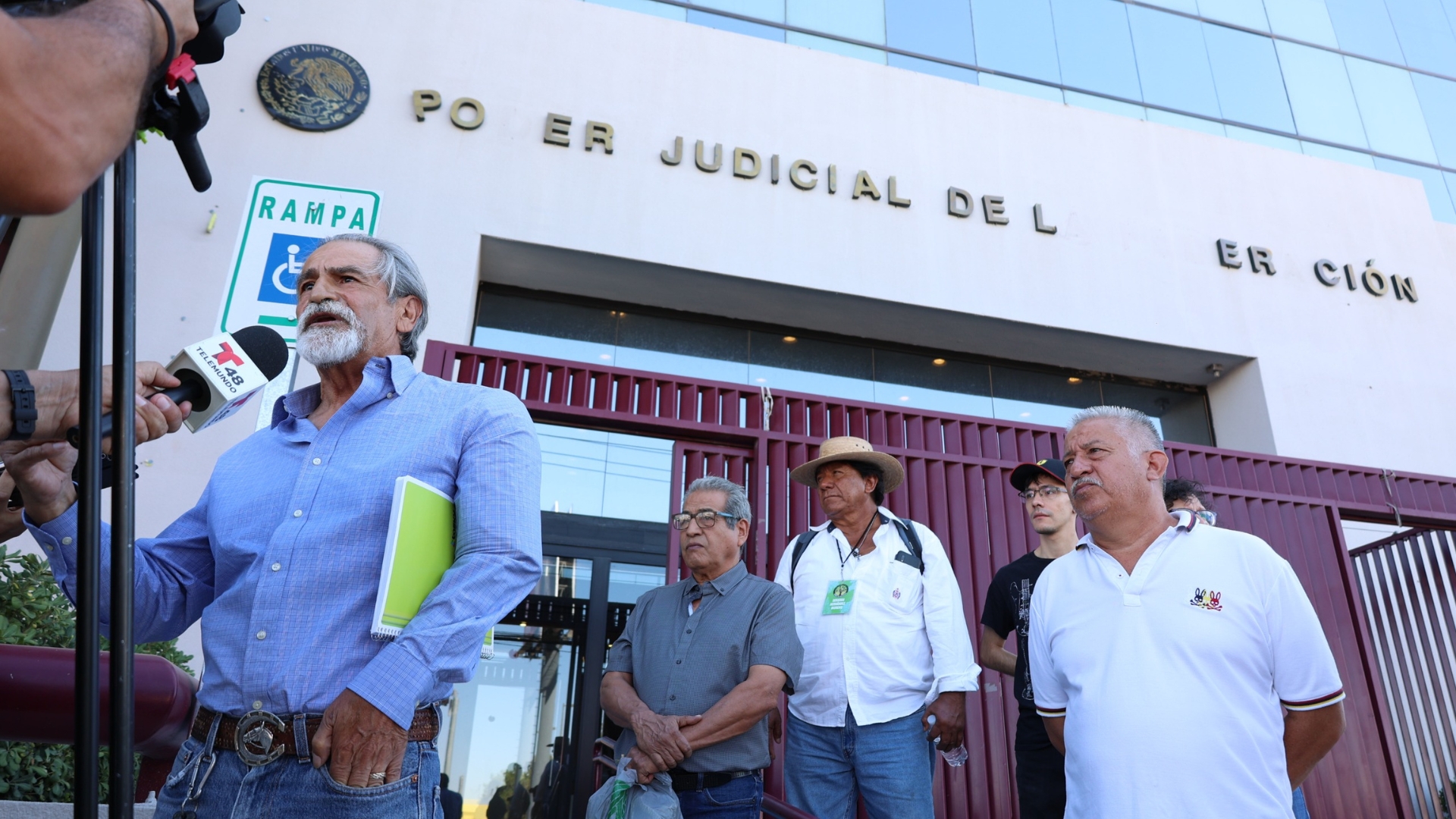 Interponen amparo contra Semarnat por autorizar el Grito en la Megabandera