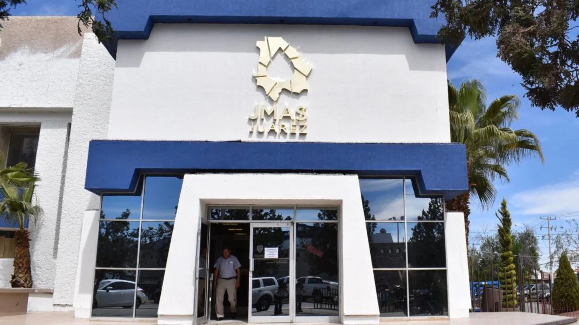 Funcionarios de la JMAS se amparan para no pagar multa impuesta por ocultar información pública 